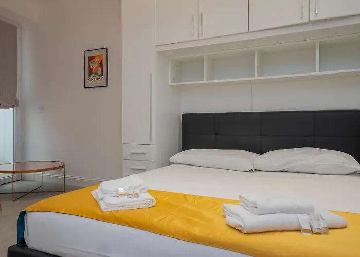 Xenia Apartments - Elegant Three-Room Apartment In Moscova Area